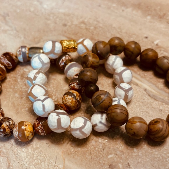 Set of three handmade authentic gemstone bracelets. - Picture 2 of 3